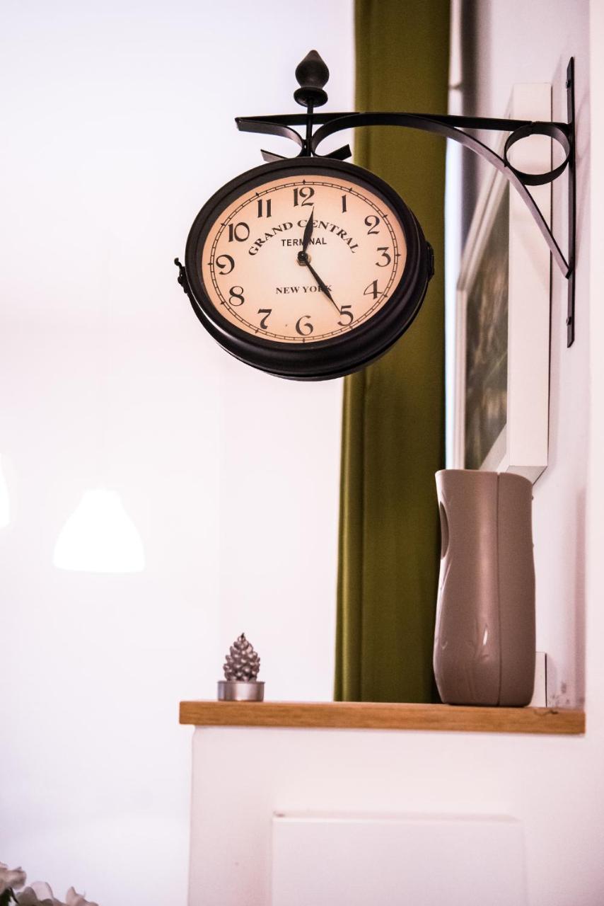 Studio 45 In The City Budapest Ngoại thất bức ảnh